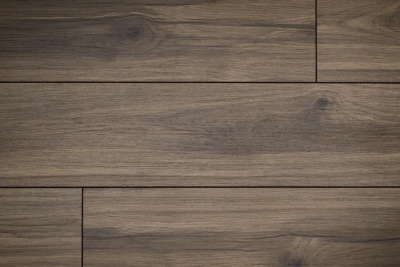 Замковый ламинат 100% натуральный, состоит из осины и березы 50/50, толщина 8 мм., водостойкий (72 часа защиты от воды), 34 класс износостойкости/AC6, ударопрочный. Структура D глубокие поры